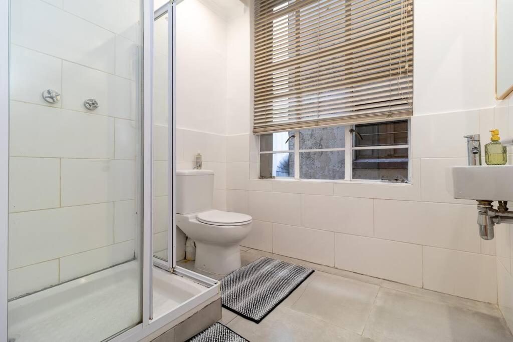 Apartment Spacious 2 Bed In Centre Cape Town